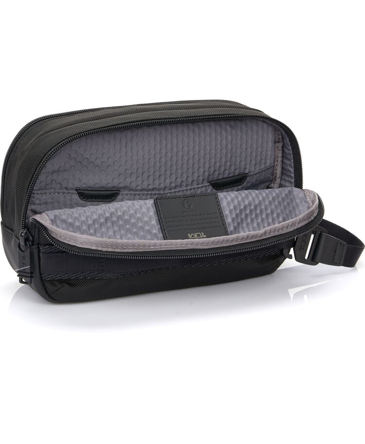 Tumi ALPHA BRAVO TASK TRAVEL KIT TUMI Malaysia