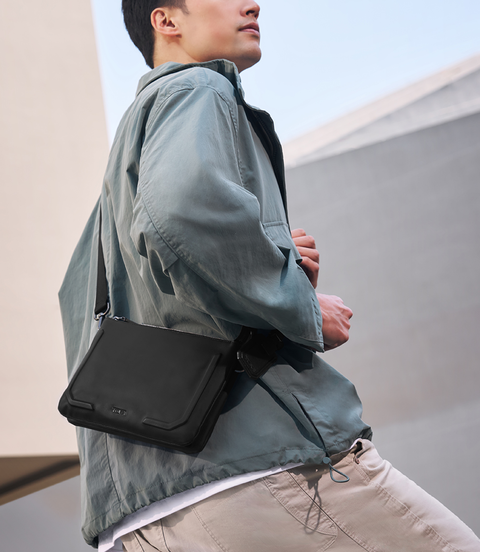 Tumi TUMI HARRISON BARDIN CLUTCH  lifestyle | TUMI
