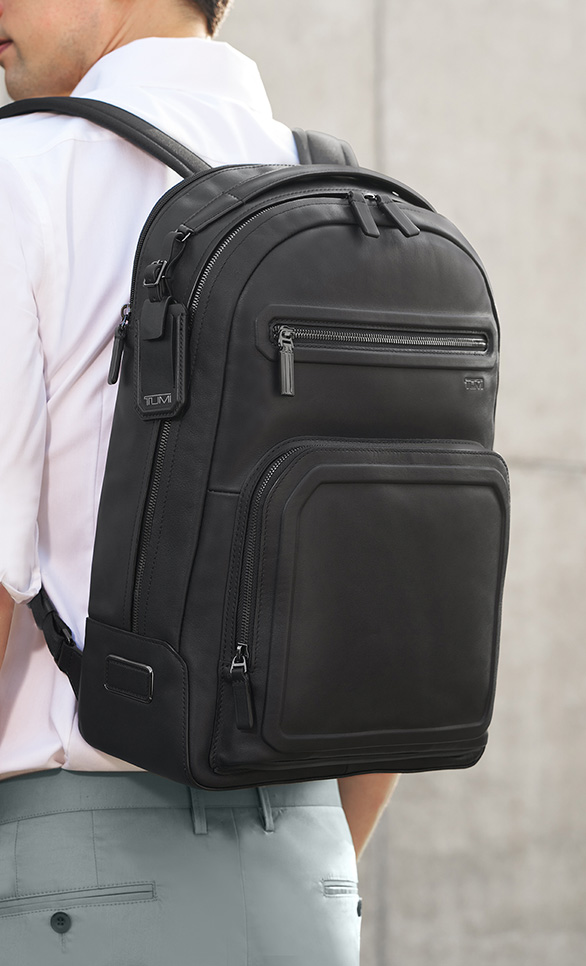 SS25_154129A608_Seasonal_Harrison_WarrenBackpack_BlackBombe